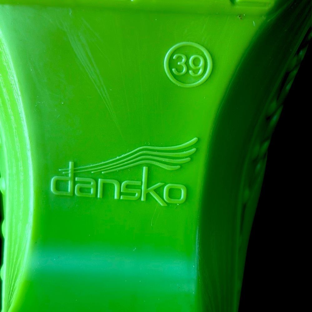 Dansko Women's Bright Green Mules clogs great for a nurse - Picture 4 of 5